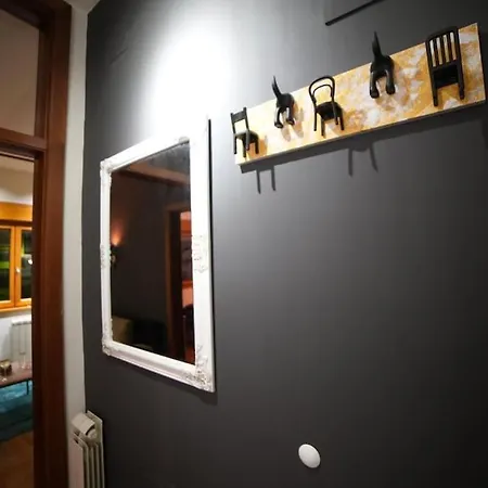 Turquoise Orange, The Art Of Vacation In Belgrade