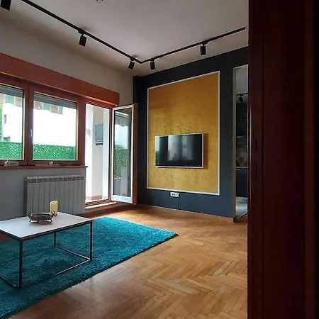 Turquoise Orange, The Art Of Vacation In Belgrade